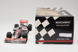 McLaren MP4-25 Vodafone #1 J. Button F1 2010 Minichamps 1:18 530101871-R1 Druckguss — Bild 6 von 7