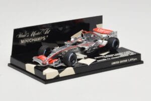 Dallara F303 N. Piquet British F3 Championship 2003 Minichamps 1:43 400030333 Druckguss — Bild 2 von 5