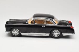 Facel Vega HK500 Schwarz Sun Star 1:18 3751 Druckguss — Bild 4 von 8