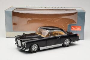 Facel Vega HK500 Schwarz Sun Star 1:18 3751 Druckguss — Bild 8 von 8