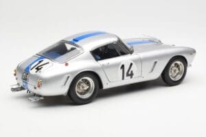 Ferrari 250 GT SWB #14 P. Noblet / J. Guichet Team Noblet 3rd Place 24 Hours of Le Mans 1961 CMC 1:18 M-079 Druckguss — Bild 2 von 6