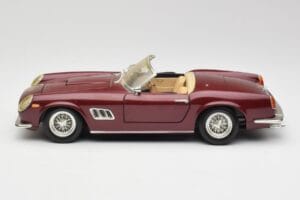 Ferrari 250 GT California Rot Hot Wheels 1:18 3401158 Druckguss — Bild 4 von 8