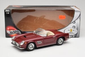 Ferrari 250 GT California Spider LWB Kastanienrot Hot Wheels 1:18 25727 Druckguss — Bild 8 von 8