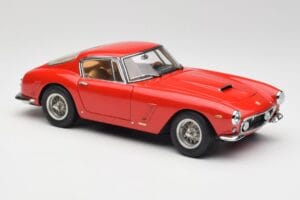 Ferrari 250 GT SWB Rot CMC 1:18 M-046 Druckguss — Bild 4 von 6
