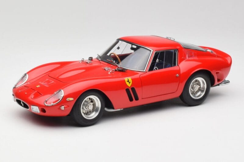 Ferrari 250 GTO London Show Rot CMC 1:18 M-256 Druckguss