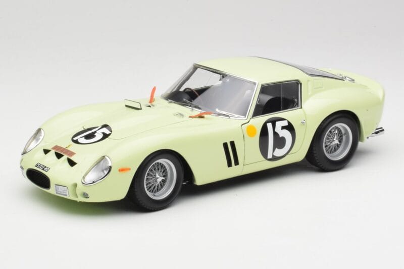 Ferrari 250 GTO #15 S. Moss / I. Ireland Goodwood Tourist Trophy Winner 1962 Kyosho 1:18 08438C Druckguss