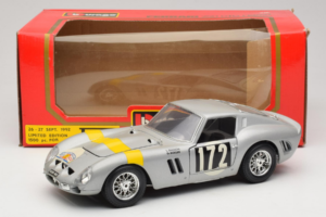 Ferrari 250 GTO #172 L. Bianchi / G. Berger Tour de France 1962 Silber Limitierte Auflage Bburago 1:18 3011-S1 Druckguss — Bild 8 von 8