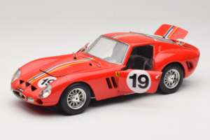 Ferrari 250 GTO #19 Rot Streifen 1962 Bburago 1:18 3011-P3 Druckguss — Bild 2 von 8