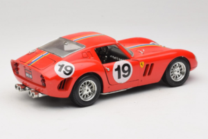 Ferrari 250 GTO #19 Rot Streifen 1962 Bburago 1:18 3011-P3 Druckguss — Bild 3 von 8