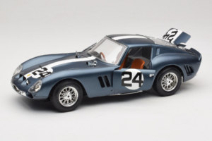 Ferrari 250 GTO #24 Blau Weißer Streifen 1962 Bburago 1:18 3011-B2 Druckguss — Bild 2 von 8