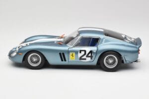 Ferrari 250 GTO #24 P. Rodriguez 12 Hours of Sebring GT3.0 Winner 1962 Kyosho 1:18 08438D Druckguss — Bild 4 von 8