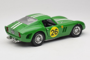 Ferrari 250 GTO #26 Grün Weiße Streifen 1962 Bburago 1:18 3011-G3 Druckguss — Bild 3 von 8
