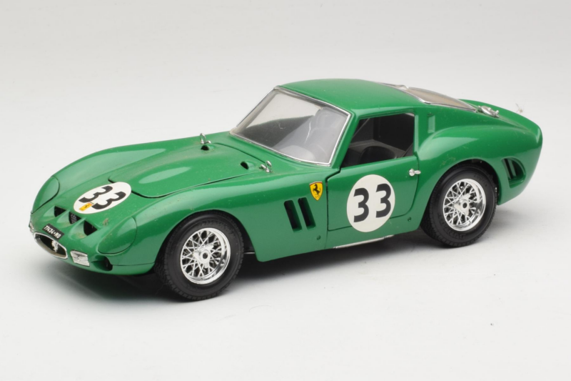 Ferrari 250 GTO #33 Grün Bburago 1:18 3011-G1 Druckguss