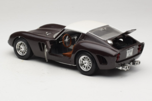 Ferrari 250 GTO #86 Schwarz Bburago 1:18 3011-B1 Druckguss — Bild 5 von 8