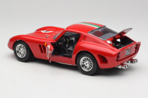 Ferrari 250 GTO #96 Rot 1962 Bburago 1:18 3011-N1 Druckguss — Bild 5 von 8