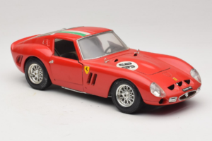 Ferrari 250 GTO #96 Rot Italienische Flagge 1962 Bburago 1:18 3011-P2 Druckguss — Bild 6 von 8