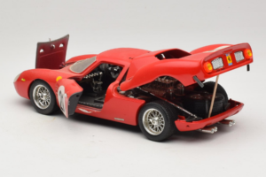 Ferrari 250 LM #21 M. Gregory / J. Rindt 24 Hours of Le Mans 1965 Bburago 1:18 3033-P2 Druckguss — Bild 5 von 8