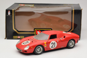 Ferrari 250 LM #21 M. Gregory / J. Rindt 24 Hours of Le Mans 1965 Bburago 1:18 3033-P2 Druckguss — Bild 8 von 8