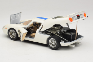 Ferrari 250 LM #22 Weiß 1965 Bburago 1:18 3333-W1 Druckguss — Bild 5 von 8