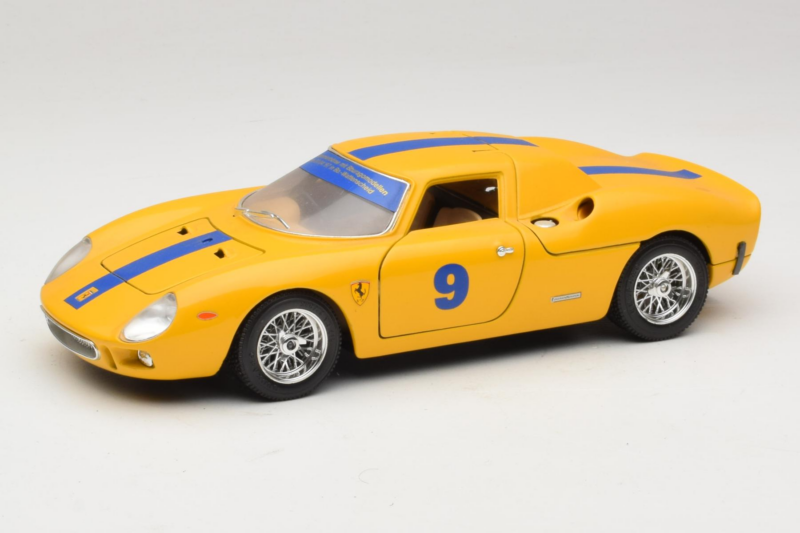 Ferrari 250 LM #9 Gelb 1965 Bburago 1:18 3033-Y1 Druckguss