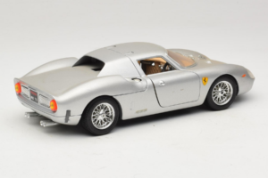 Ferrari 250 LM Silber Bburago 1:18 3033-S1 Druckguss — Bild 3 von 8