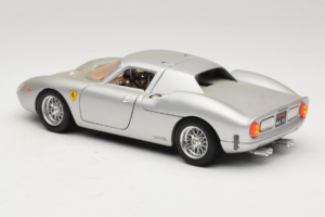 Ferrari 250 LM Silber Bburago 1:18 3033-S1 Druckguss — Bild 7 von 8