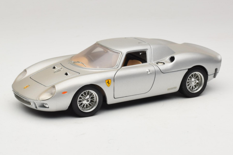 Ferrari 250 LM Silber Bburago 1:18 3033-S1 Druckguss