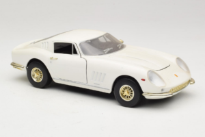 Ferrari 275 GTB/4 Weiß ERTL 1:18 7493 Druckguss — Bild 6 von 8