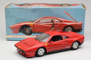 Ferrari 288 GTO Rot Tonka 1:18 01680 Druckguss — Bild 8 von 9