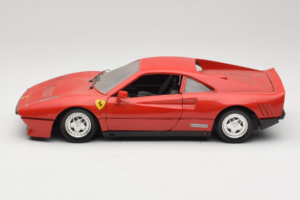 Ferrari 288 GTO Rot Tonka 1:18 3233 Druckguss — Bild 4 von 8