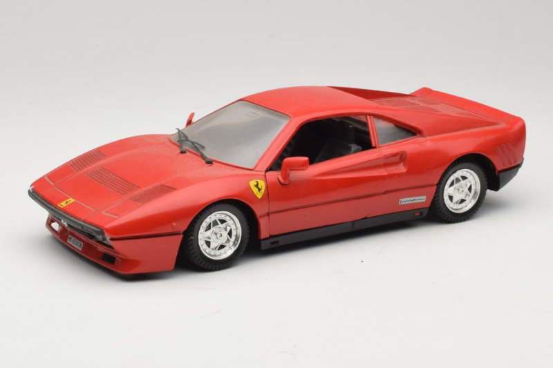 Ferrari 288 GTO Rot Tonka 1:18 3233 Druckguss
