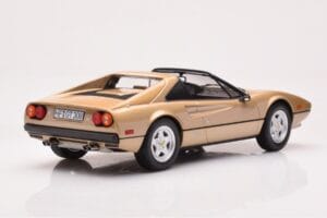 Ferrari 308 GTS Gold Limitierte Auflage Norev 1:18 187932 Druckguss — Bild 2 von 6