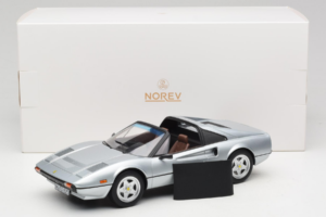 Ferrari 308 GTS Silber Norev 1:18 187934 Druckguss — Bild 7 von 7