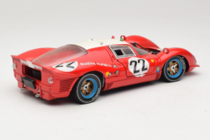 Ferrari 330 P4 #22 Scuderia Filipinetti Poor Condition 1967 Revell 1:18 48825-P1 Druckguss — Bild 3 von 8