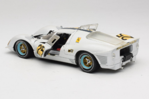 Ferrari 330 P4 #25 Weiß Revell 1:18 48845 Druckguss — Bild 5 von 8