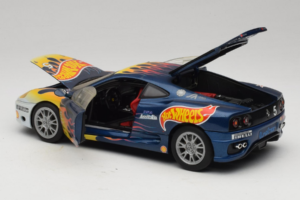 Ferrari 360 Modena Challenge #5 Hot Wheels Purple Fire Livery 1999 Bburago 1:18 29619 Druckguss — Bild 5 von 8