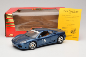 Ferrari 360 Modena #15 Limitierte Auflage Blau Metallic Bburago 1:18 3358-F1 Druckguss — Bild 8 von 8