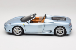 Ferrari 360 Spider Blau The Italian Job Hot Wheels 1:18 P9905 Druckguss — Bild 3 von 6