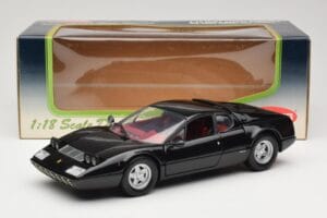 Ferrari 365 GT4/BB Schwarz Kyosho 1:18 08173K Druckguss — Bild 8 von 8