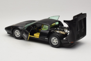 Ferrari 365 GT4 BB Schwarz Chrono 1:18 CH002 Druckguss — Bild 5 von 8