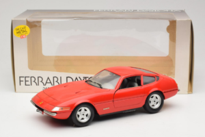 Ferrari 365 GTB/4 Daytona Rot Techno Giodi 1:18 40011-P2 Druckguss — Bild 8 von 8