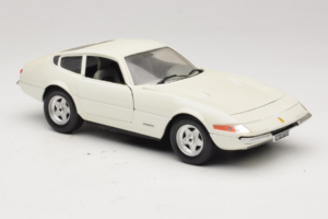 Ferrari 365 GTB/4 Daytona Berlina Weiß Techno Giodi 1:18 74007 Druckguss — Bild 6 von 8
