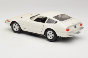 Ferrari 365 GTB/4 Daytona Berlina Weiß Techno Giodi 1:18 74007 Druckguss — Bild 7 von 8