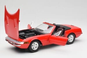 Ferrari 365 GTS Rot Solido 1:18 8017 Druckguss — Bild 2 von 8