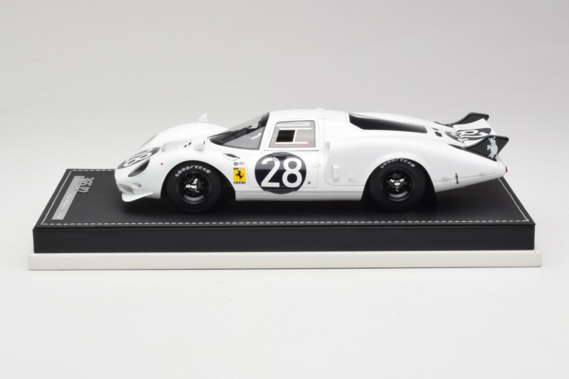 Ferrari 365 P2 #28 M. Gregory / J. Schlesser NART 24 Hours of Daytona 1967 Weiß AB Models 1:18 REMC019 Resin