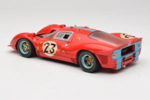 Ferrari 412P #23 W. Mairesse / J. Beurlys Le Mans 1967 Rot Revell 1:18 48826 Druckguss — Bild 7 von 8