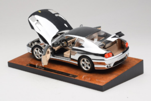 Ferrari 456 GT Chrome Silver Bburago 1:18 3746-R1 Druckguss — Bild 5 von 8