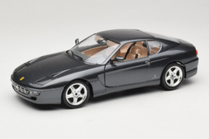 Ferrari 456 GT Grau Metallic Sonderlackierung Bburago 1:18 3036 D Druckguss