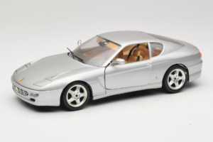 Ferrari 456 GT Silber Bburago 1:18 3336-S1 Druckguss
