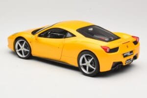 Ferrari 458 Italia Gelb Hot Wheels 1:18 P9894 Druckguss — Bild 7 von 8